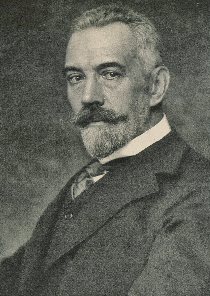 14 July 1917, during debates on the peace resolution that was passed by the Reichstag, Theobald von Bethmann Hollweg (1856-1921), German Imperial Chancellor, was forced by military leadership to resign after 8 years in office. He was succeeded by Georg Michaelis (1857–1936). #WW1