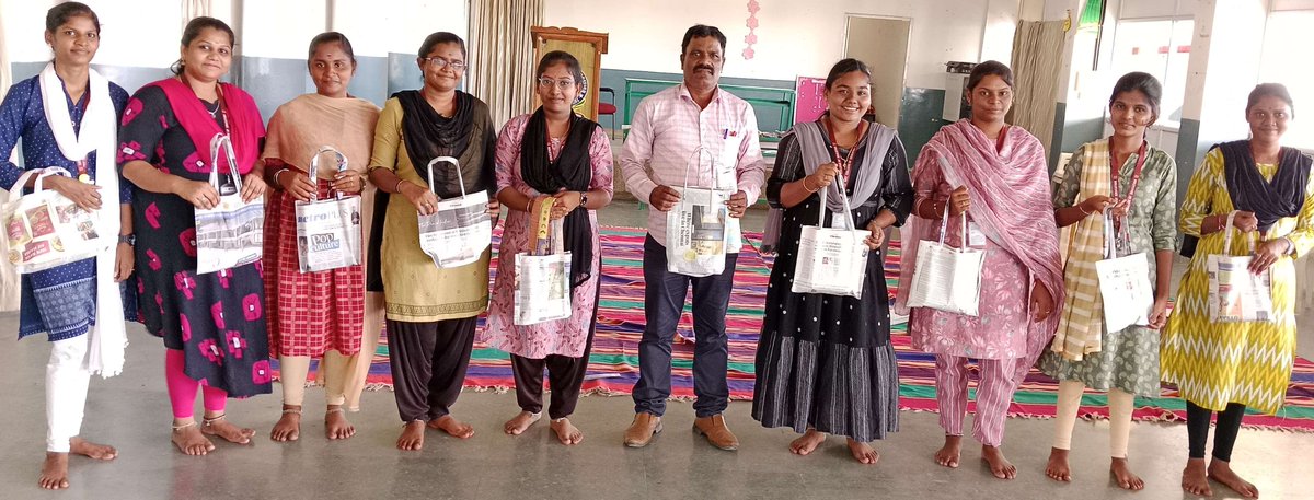 NSSGRT1TVLR's tweet image. The Eco Club of GRT COE celebrated Paper Bag Day on 12.05.25 with a vibrant hands-on workshop where our B.Ed. students creatively crafted eco-friendly paper bags.#PaperBagDay #EcoClub #GRTEducation #SayNoToPlastic #GreenCampus #FutureEducators #SustainabilityMatters #GRTCOE