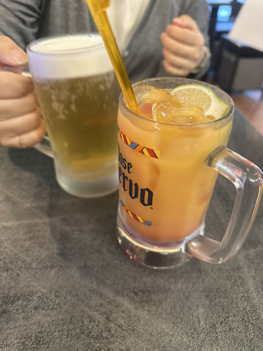 uiux_jotu (@uiuxjo) on Twitter photo GO Battle Korea Day2 (7.13)
8๊ฐ์์ ๋์์ด ์บ์บํด์ก๋ค!
์ด๋ฒ ๋ํ๋ ์ ๋ฆฌํ ๋งค์น์
์ ๋ง๋๋ ๊ฒ๋ณด๋ค
๋ถ๋ฆฌํ ์ํฉ์์ ๋์ฒํ๊ณ ํ์ ๋ค์ง๋ ๋ฐฉ๋ฒ์ ๋ ๋ง์ด ๊ณ ๋ฏผํด๋ณด์๊ณ ์ค์ ๋ก ๊ทธ๋ฐ ํ๋ค์ด ๋ง์์ ๋ง์ด ์ฌ๋ผ๊ฐ๋ค๊ณ ์๊ฐํ์ต๋๋ค.
๋ค๋ง day2(8๊ฐ)์์๋ ๊ทธ๋ฐ ๊ฒฝ๊ธฐ๋ ฅ์ ๋ณด์ฌ์ฃผ์ง ๋ชปํด์ GO Battle Korea Day2 (7.13)
8๊ฐ์์ ๋์์ด ์บ์บํด์ก๋ค!
์ด๋ฒ ๋ํ๋ ์ ๋ฆฌํ ๋งค์น์
์ ๋ง๋๋ ๊ฒ๋ณด๋ค
๋ถ๋ฆฌํ ์ํฉ์์ ๋์ฒํ๊ณ ํ์ ๋ค์ง๋ ๋ฐฉ๋ฒ์ ๋ ๋ง์ด ๊ณ ๋ฏผํด๋ณด์๊ณ ์ค์ ๋ก ๊ทธ๋ฐ ํ๋ค์ด ๋ง์์ ๋ง์ด ์ฌ๋ผ๊ฐ๋ค๊ณ ์๊ฐํ์ต๋๋ค.
๋ค๋ง day2(8๊ฐ)์์๋ ๊ทธ๋ฐ ๊ฒฝ๊ธฐ๋ ฅ์ ๋ณด์ฌ์ฃผ์ง ๋ชปํด์