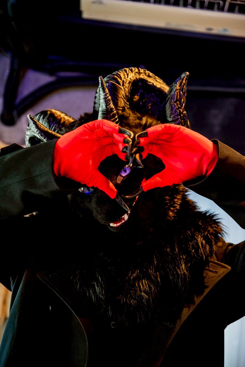 imbuzzedd's tweet image. 💜

📷@nightmare_chama