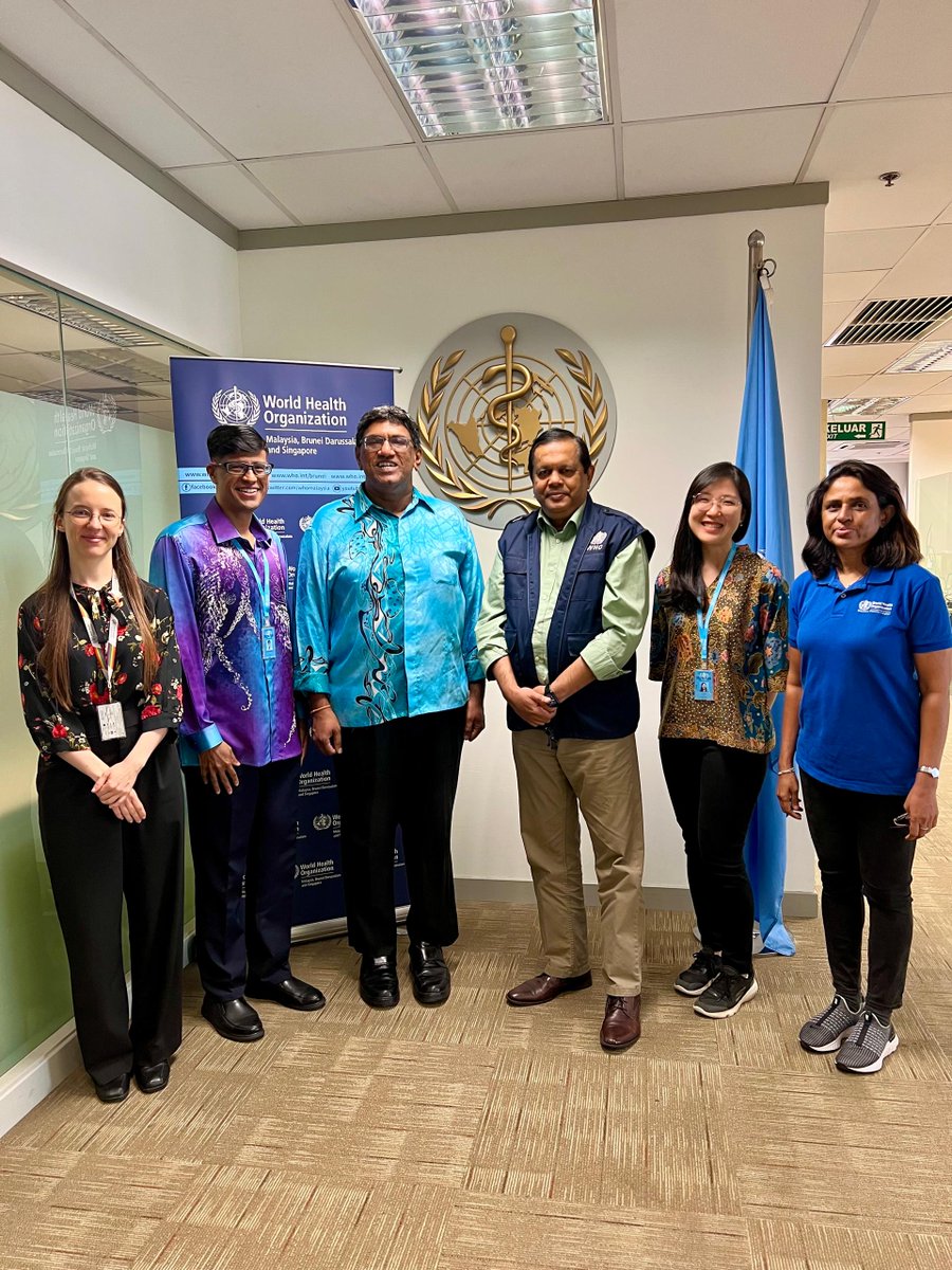 WHOMalaysia's tweet image. Great to host Dr Muralli from @ncsmalaysia at the WHO office today. We discussed ongoing efforts to strengthen cancer prevention, early detection & equitable access to care.
Looking forward to continued collaboration. 🎗️