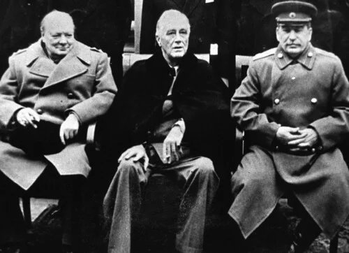 HistoryinReview's tweet image. Was WWII really a “Good War”?
Mark Weber dismantles the myth that America fought for freedom and democracy.
He also shows how FDR empowered Stalin, bombed civilians, and lied the United States into war.
ihr.org/other/goodwarm…