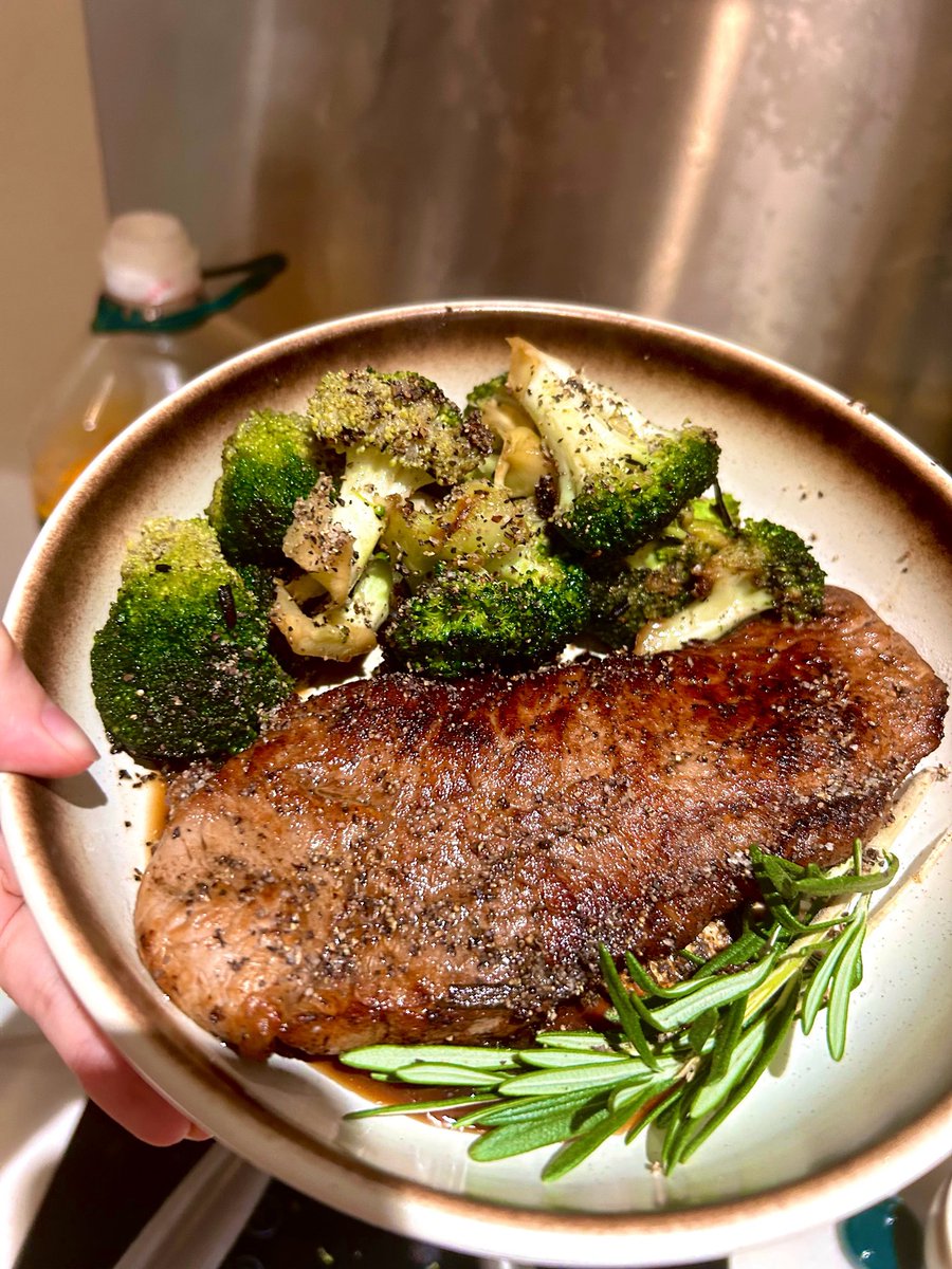 Seaquark's tweet image. I cooked.