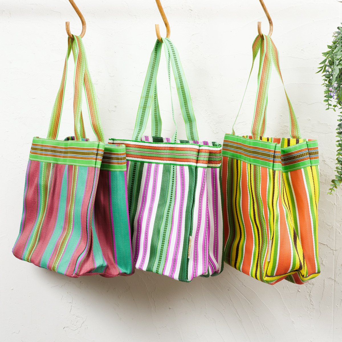 先日の『初心者向けインド映画教えてください』でも耳にした『ランガスタラム』！！🔰
あれ、他でも聞いたことが…もしかしてこのバッグも関係ありますか？
このバッグに鎌が、とか、先日他の方から…（うろ）

パティヤーンバッグ
➡️shop.malaika.jp/view/search?se…