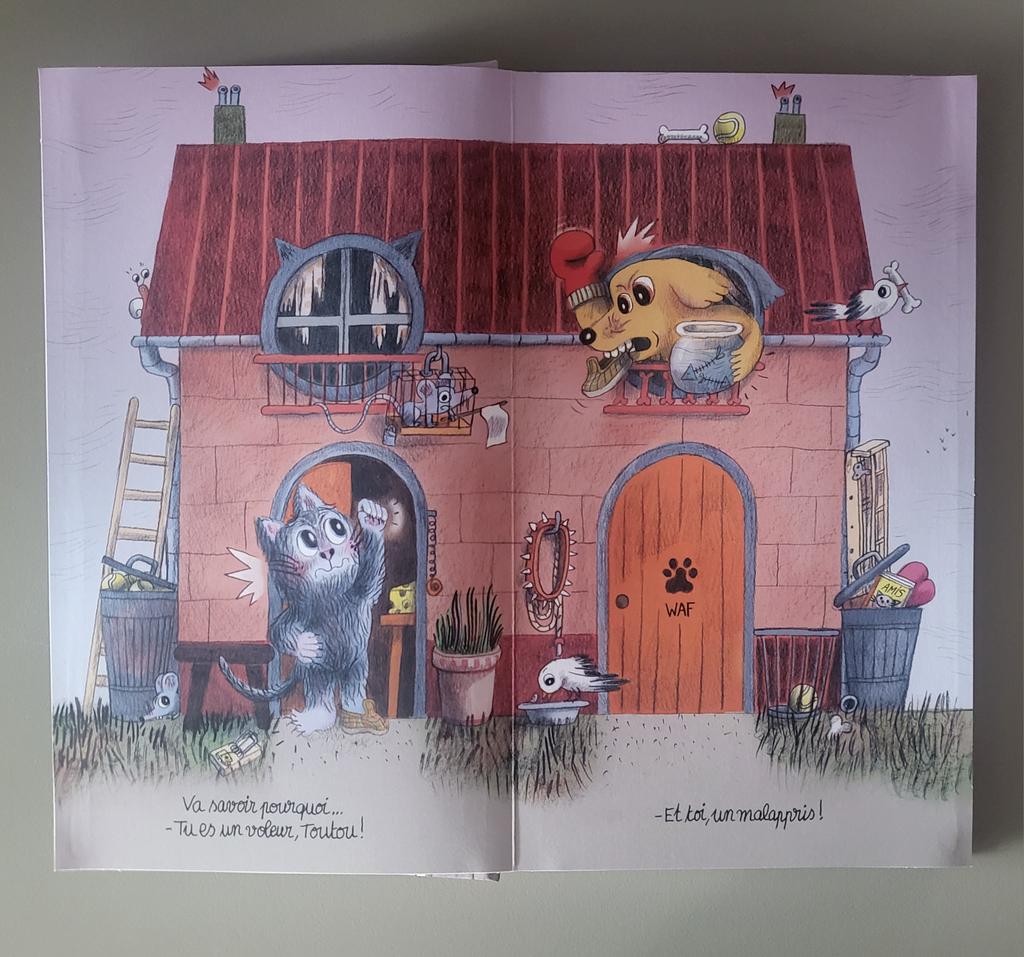 Mat_at_Brookes's tweet image. I've been gifted a beautiful French lift-the-flap book from Clotilde Perrin of 'Inside the Villains' fame. A lovely story of neighbourly disputes and resolutions. Clotilde always gives us so much to see and enjoy