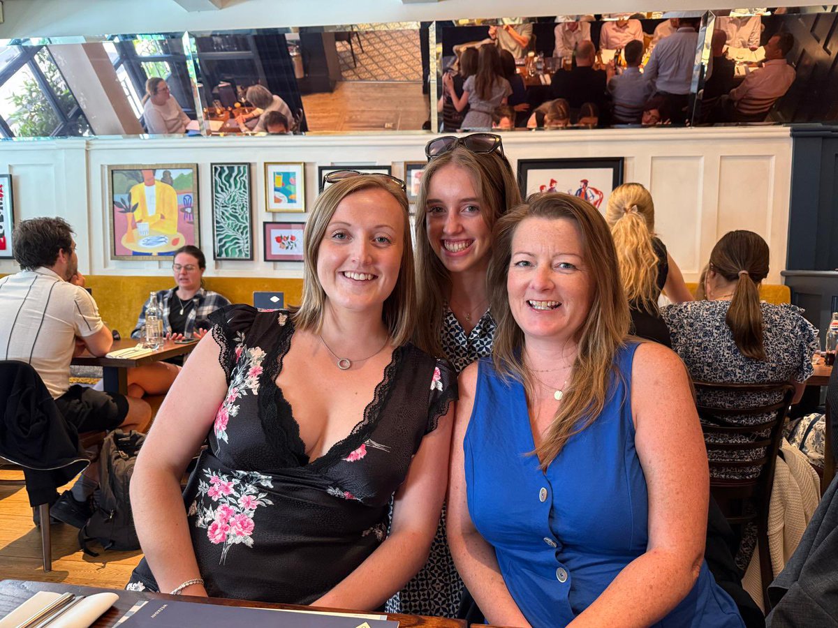 Fresson_and_Tee's tweet image. Last week we made the most of the lovely weather and closed at half day, taking the team out in Covent Garden for a lunch and bars afterwards. 

#fandt #buildingconsultancy #charteredsurveyors #architects #projectmanagers #teambonding