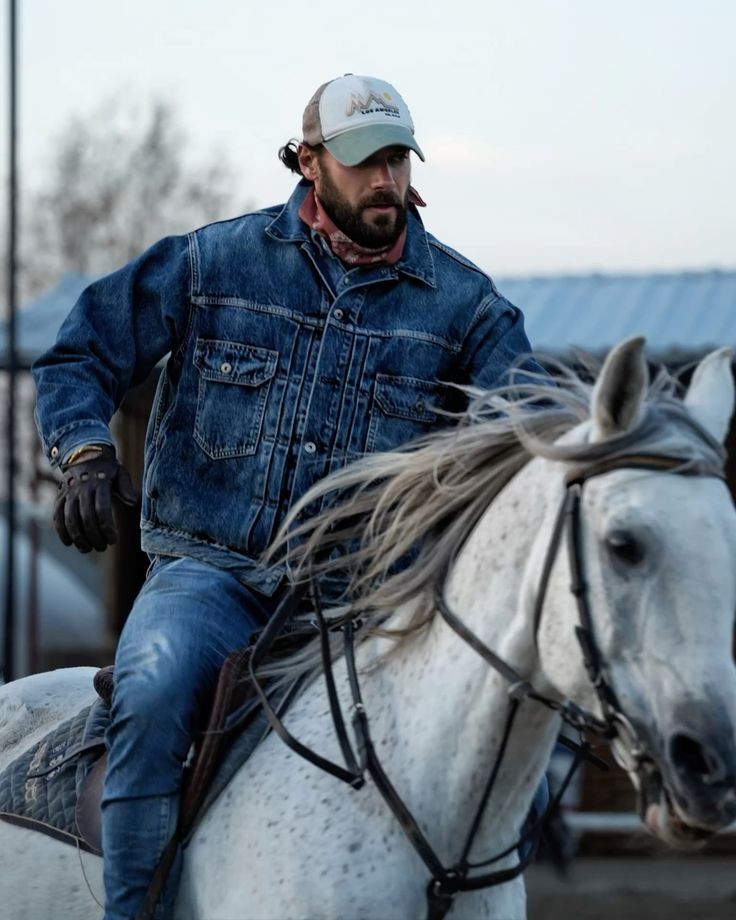 HellOnHeels_RP's tweet image. My #MCM, Cowboy @ApolloAlvarezRP 😘

In a world full of arrogance and aggression, you win me over with your humility and gentleness. I adore &amp;amp; appreciate you more than I can say, Darling. Nothing sexier or more masculine than a real gentleman who knows when to become a beast!😈😏