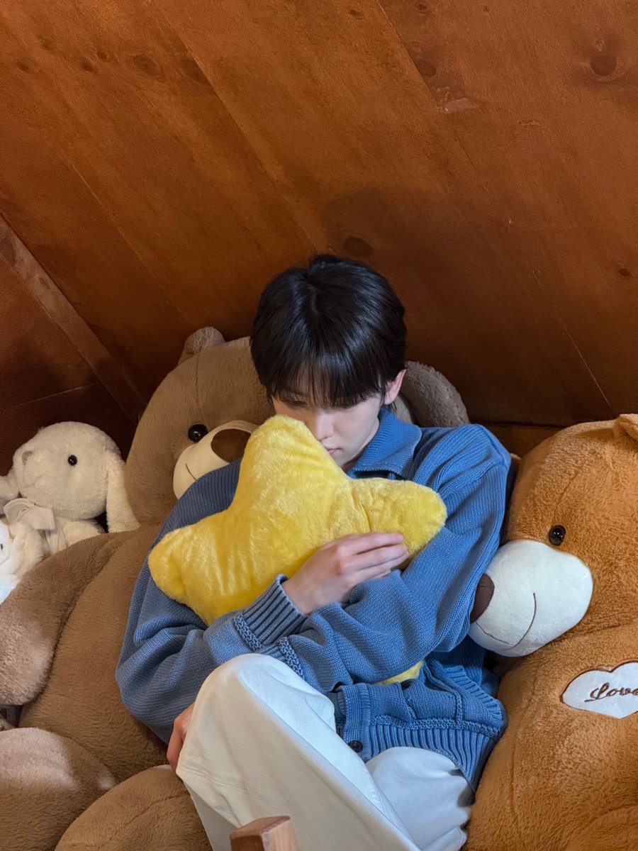 LEEDAEUL OFFICIAL tweet media
