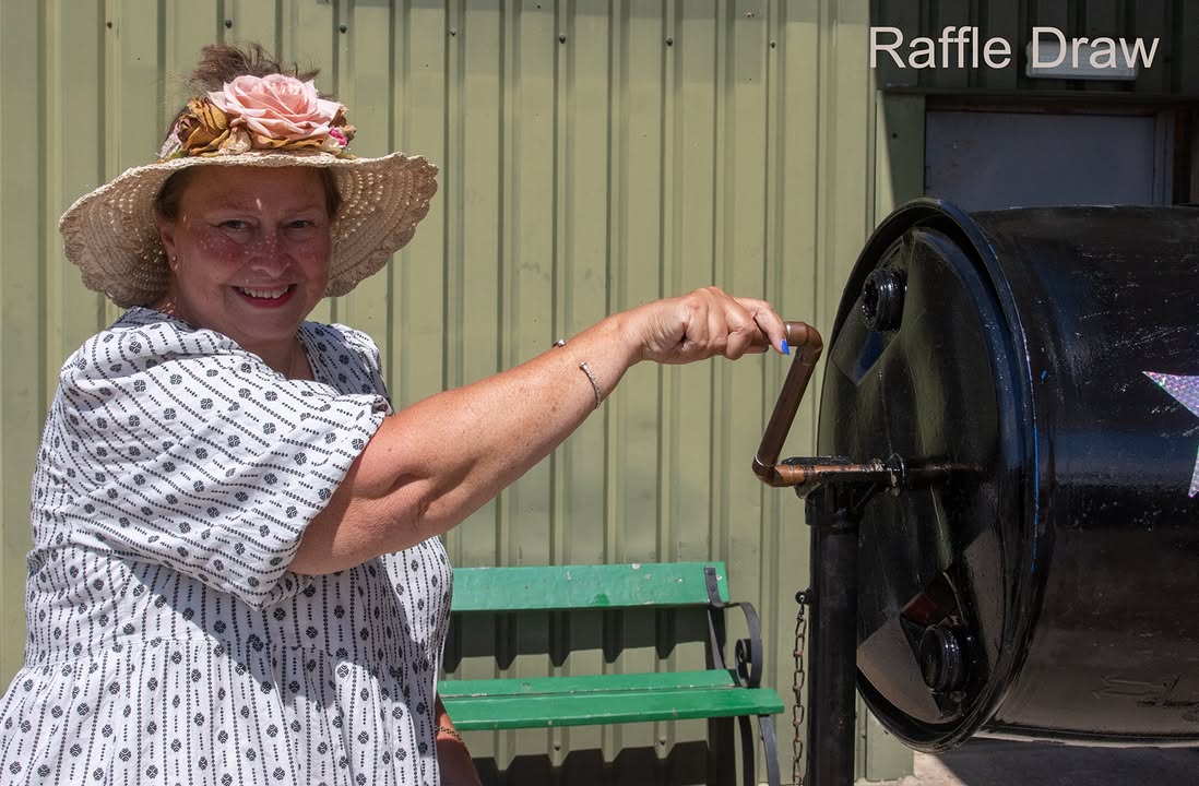 The draw for the 1989 Mini 30 took place yesterday afternoon and was drawn by Mrs Jane Halliday one of our long time supporters.  The winning ticket number is 04822 purchased on 04 August 2024 at Gloucestershire Vintage &amp; Country Extravaganza.
Photo: Eddy Lane