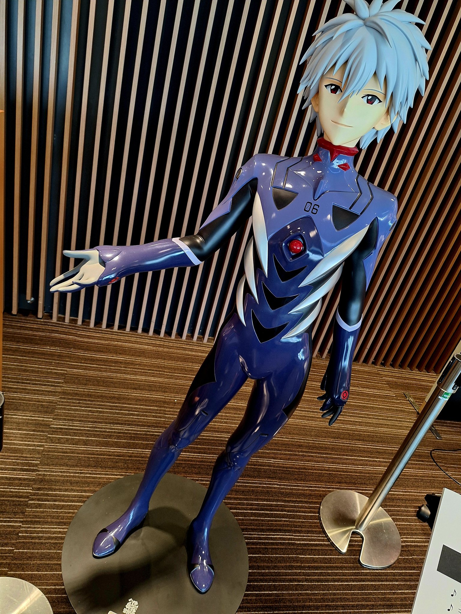 カルビー 当選品 懸賞 渚カヲル 等身大パネル 当時 エヴァ 希少)エヴァ 渚カヲル 等身大パネル - メルカリ