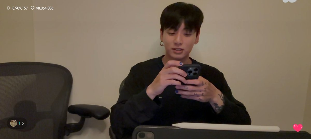 Kayak lagi di puk puk 😭 adem banget suaramu sayang 🥺🤍