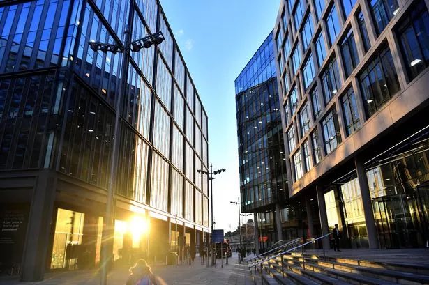 GwladCaerdydd's tweet image. Bore da!
The First Minister is incorrect; Wales would not be “extremely poor” as an independent nation.
Our city’s economy exceeds £14 billion, and Cardiff would be the beating heart of an independent Wales.
With competent and disciplined leadership, independence would…