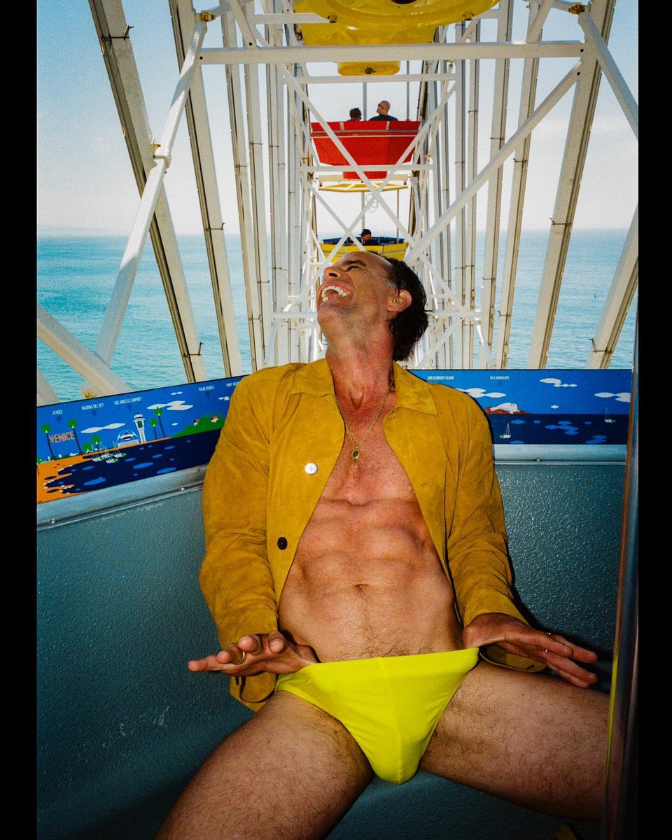 Weak alts remain weak
The strongest ones are outperforming the entire market
These are often memecoins. 
Exactly