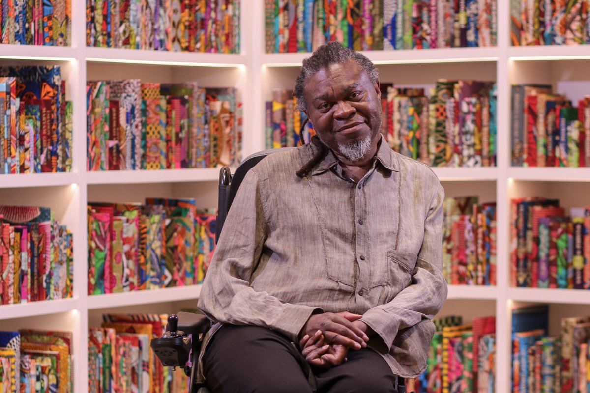 Découvrez l’intégralité de l’interview de Yinka Shonibare, artiste de l’exposition ‘Safiotra’ [Hybridités/Hybridities], désormais disponible sur la chaîne YouTube de la Fondation H : youtu.be/ce9GhSV5wc0?si…
#Safiotra #FondationH