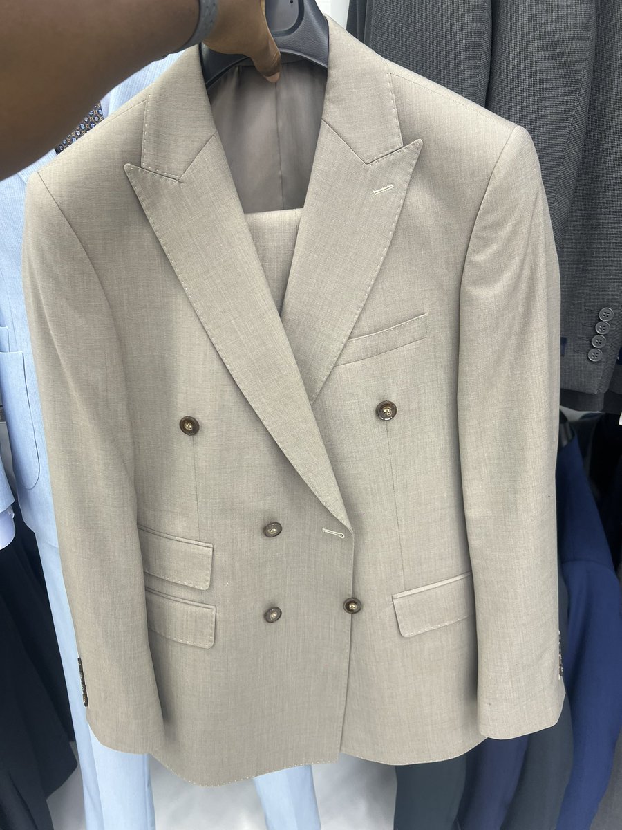 GIK_CLOTHING's tweet image. Randoms.. but it’s the highest wool fabric you’d get anywhere in the world . 100% wool 👌