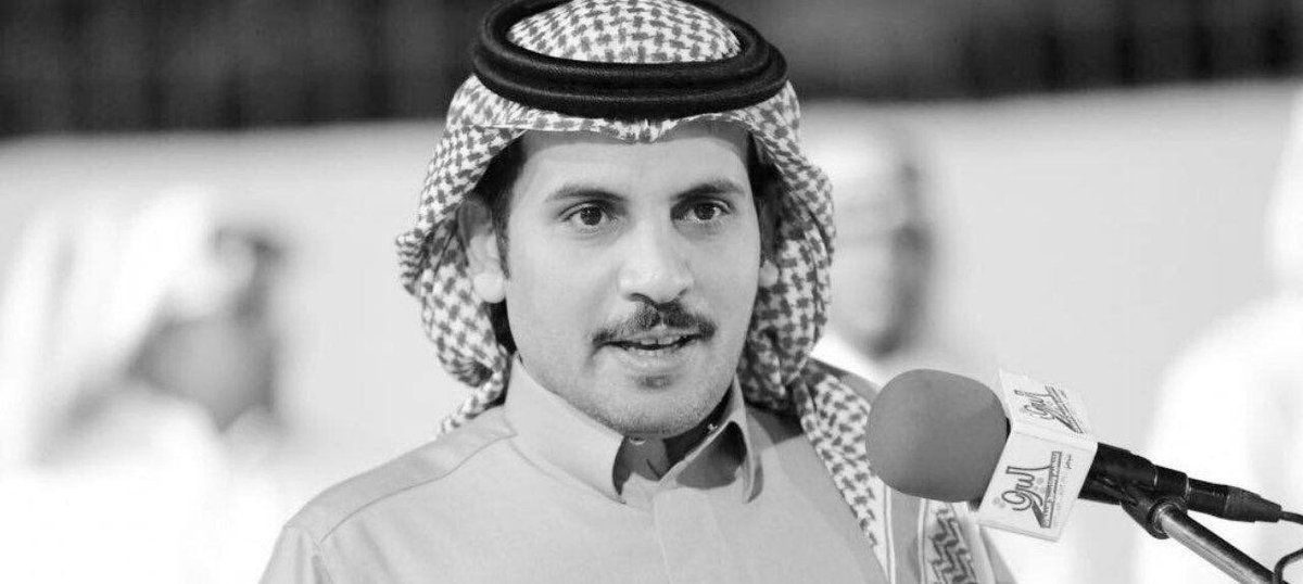 اترك اللي ما يغنّي غير في عيون الصبايا
واسمع اللي ما يغنّي غير في راعي جميله 

- مرهب البقمي .