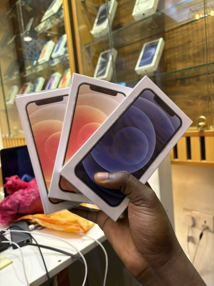 DeputyGad's tweet image. DEPUTY’s iZONE
12 64 GB AVAILABLE
COMES WITH BOX AND ACCESSORIES
SWEET DEALS
KSI-ADUM (INSIDE OSEI BONSU PLAZA-CLOSE TO BOSS FM)
📞 0546971661
Falaaa deals today, kindly retweet for me.