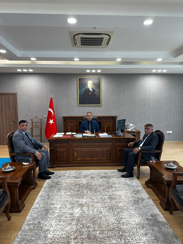 HalilAslan63_'s tweet image. Bugün Ki ziyaretimiz Cumhurbaşkanı Kararnamesi ile Şanlıurfa'mızın @eyyubiye_kaymak atanan kıymetli Kaymakamımız Sn.Yusuf Turan beyefendiye Hayırlı olsun ziyaretinde bulunduk.
şehrimize ilçemize hayırlı hizmetler yapmayı Nasip Etsin İnşallah 
#ANAVATAN #PARTİSİ @icelebiresmi