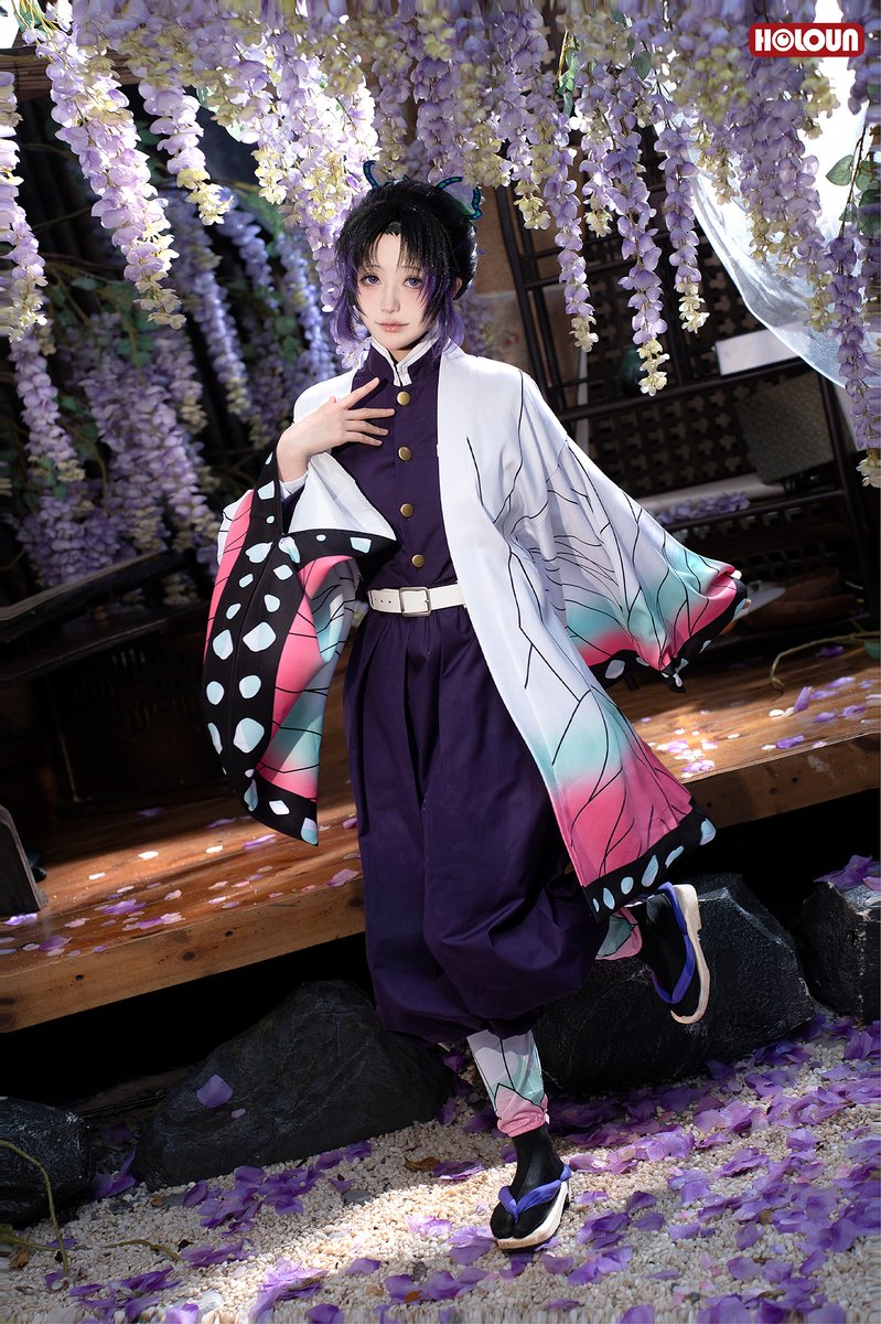 人気商品の紹介✨ 鬼滅シリーズのコスプレ衣装セットですよ。 「冨岡