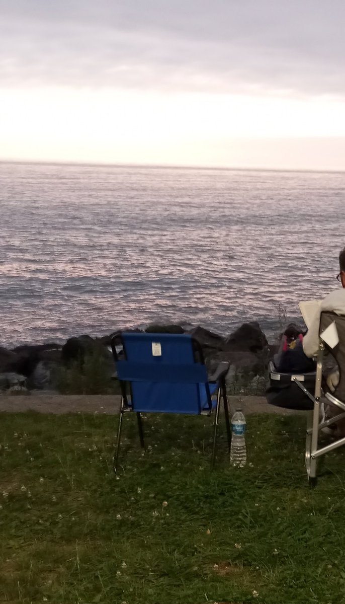 Eyyy iyiler, kötülere karşı, ne zaman bir araya geleceksiniz? Merak ettim soruyorum.
      Siz bir araya gelmedikçe,gelmemekle kötülüğe  köprüsünüz haber vermiş olayım.🥺🤔

vslm.nk.