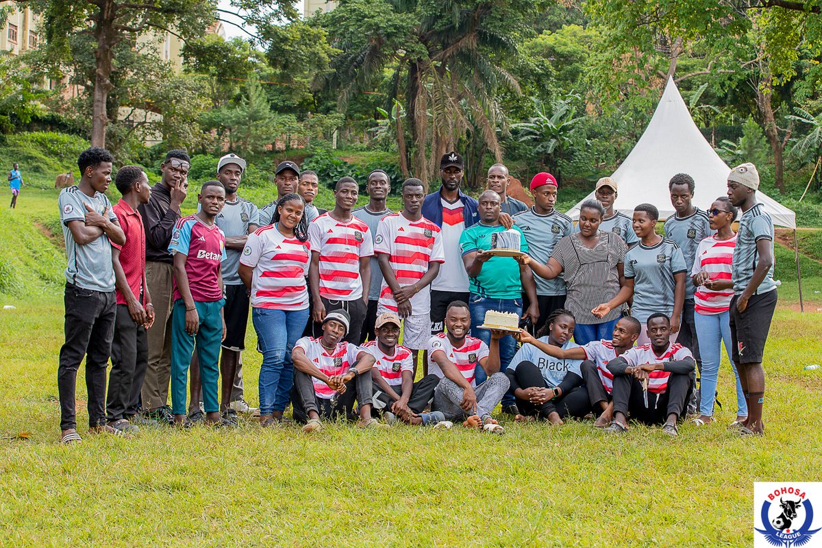 A merry birthday to the <a href="/ChweziFC1/">CHWEZI FC</a> MD Mr Valencia 🎉🎉 
Though the cake 🍰 was cut before his birthday 😂 <a href="/Bohosaleague/">Bohosa League(Ogez League)</a> cherishes you 🌹
