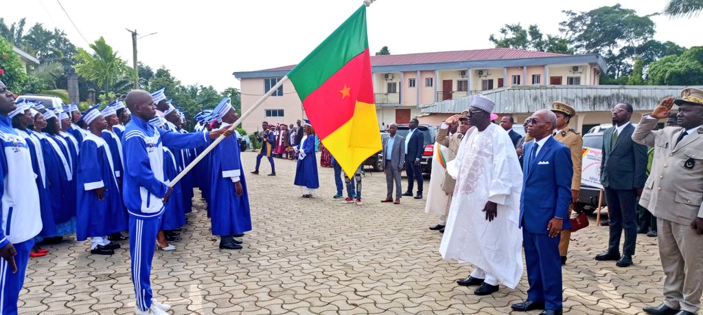 Minjec00237's tweet image. On July 12, 2025, Minjec @MFoutsou presided over the graduation ceremony for the 2025 CENAJES graduates in Kribi, in the presence of #Minfof Jules Doret Ndongo, elite of the Ocean Division.