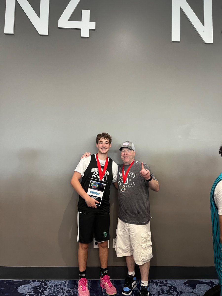 Another successful Las Vegas tournament for #TeamVenom. So proud of Dylan for an AMAZING tournament all weekend long.