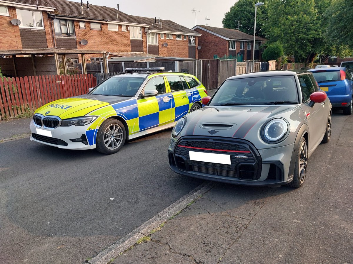 Trafficwmp's tweet image. D-Unit #ANPRInterceptors recently responded to reports of a burglary where a #mini had been #stolen. Officers detained two males acting suspiciously in the area and found the key for the stolen mini in a pocket. The stolen mini was also located.
#charged