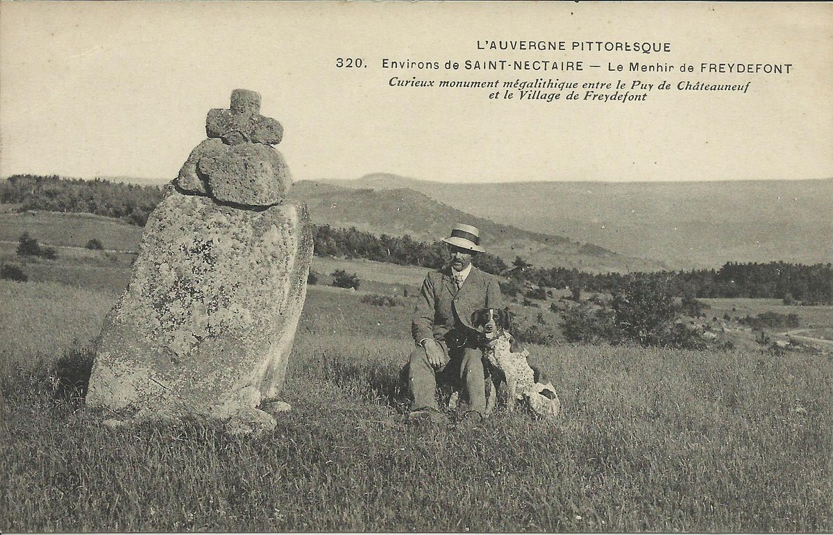 PhilWat09037421's tweet image. The menhir of Freydefond in St-Nectaire (Puy-de-Dôme) is only 1.65m tall but can be seen from afar due its location. The top was flattened to hold a cross at an unknown date which was knocked off during the Revolution, later replaced and then stolen after 1910.