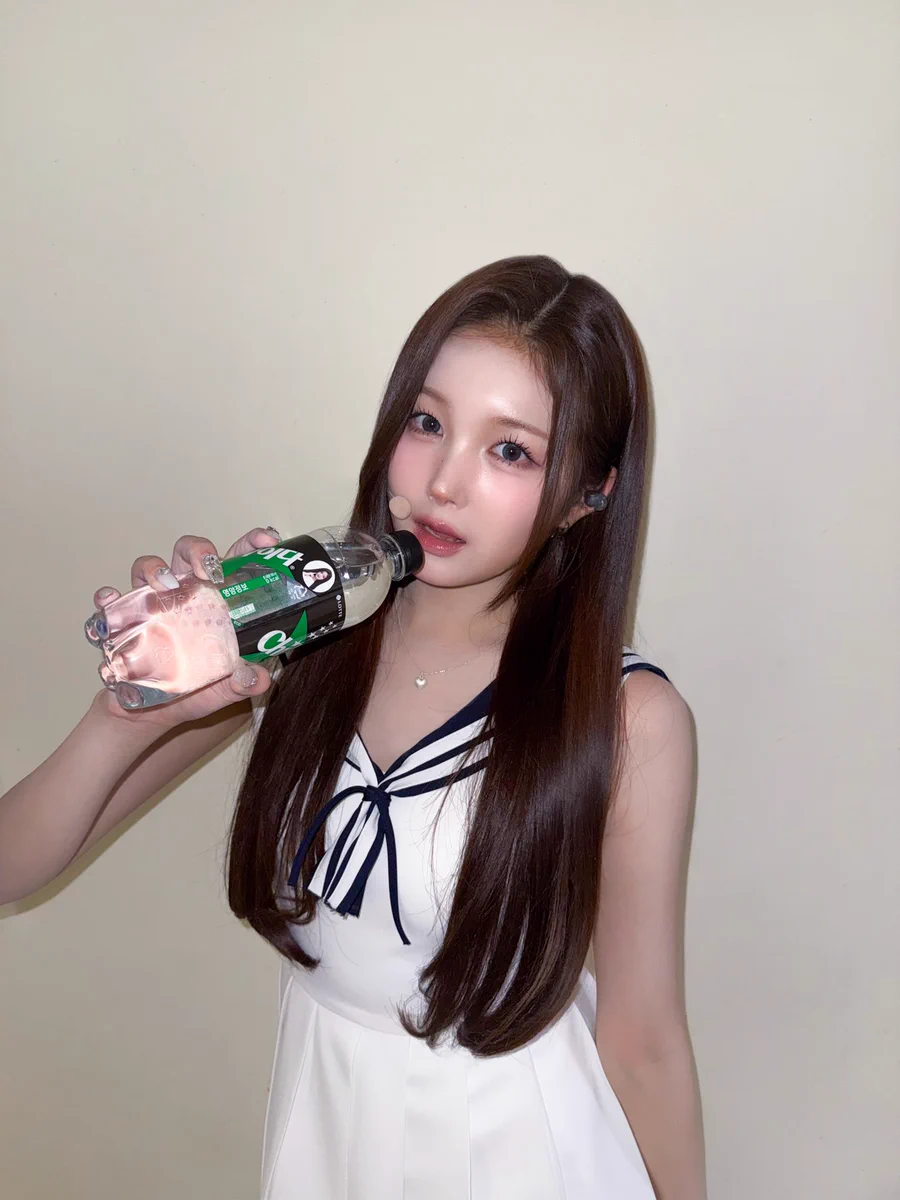 GvzZexlbYAI4_O2?format=webp&