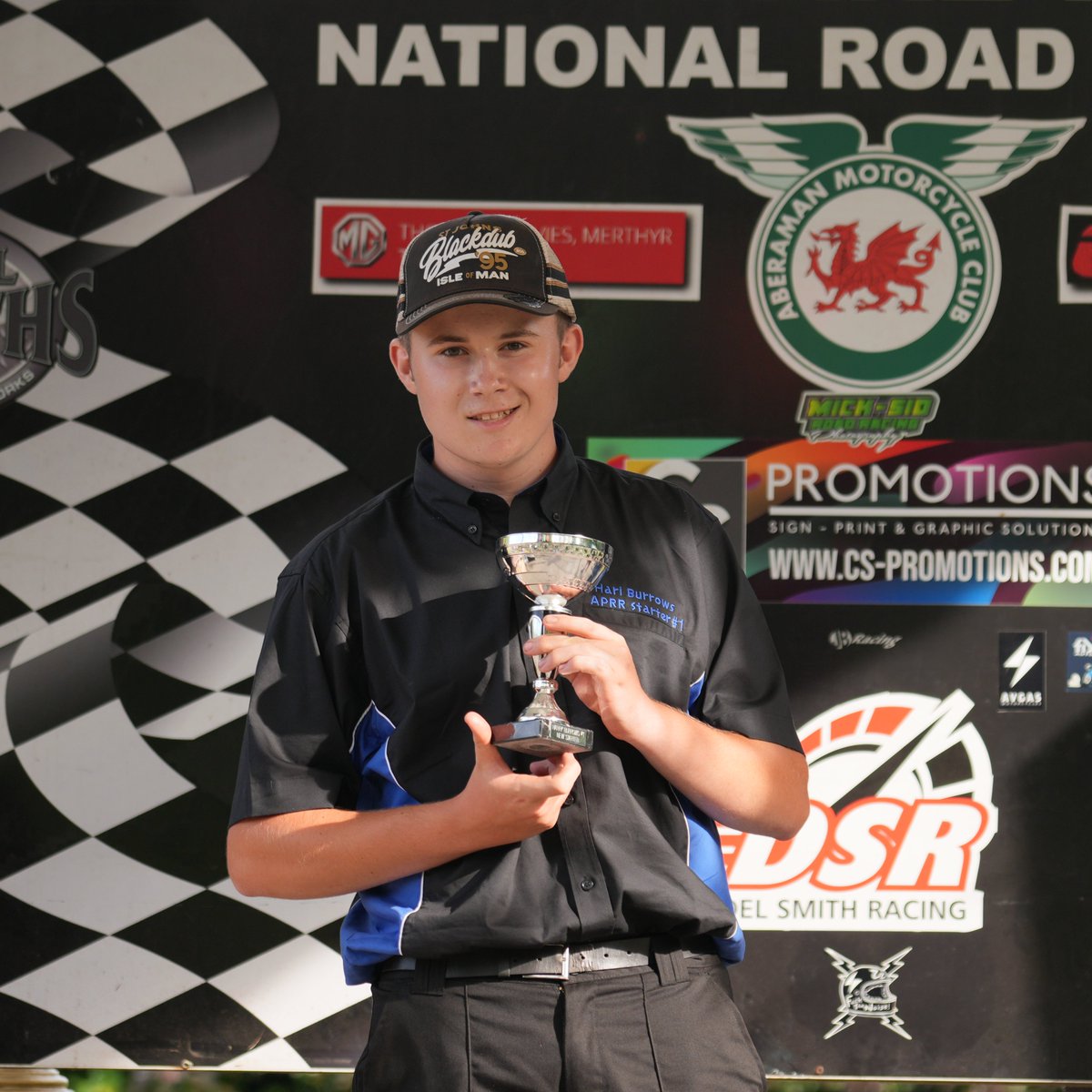 👏 A big shout out to Hari Burrows, who's stepped in to become our starter for #AberdareParkRoadRaces 2️⃣0️⃣2️⃣5️⃣

Hari's passion for #AberdarePark and #RoadRacing is second to none, and we're delighted to have him as part of the team! 🏁🏴󠁧󠁢󠁷󠁬󠁳󠁿