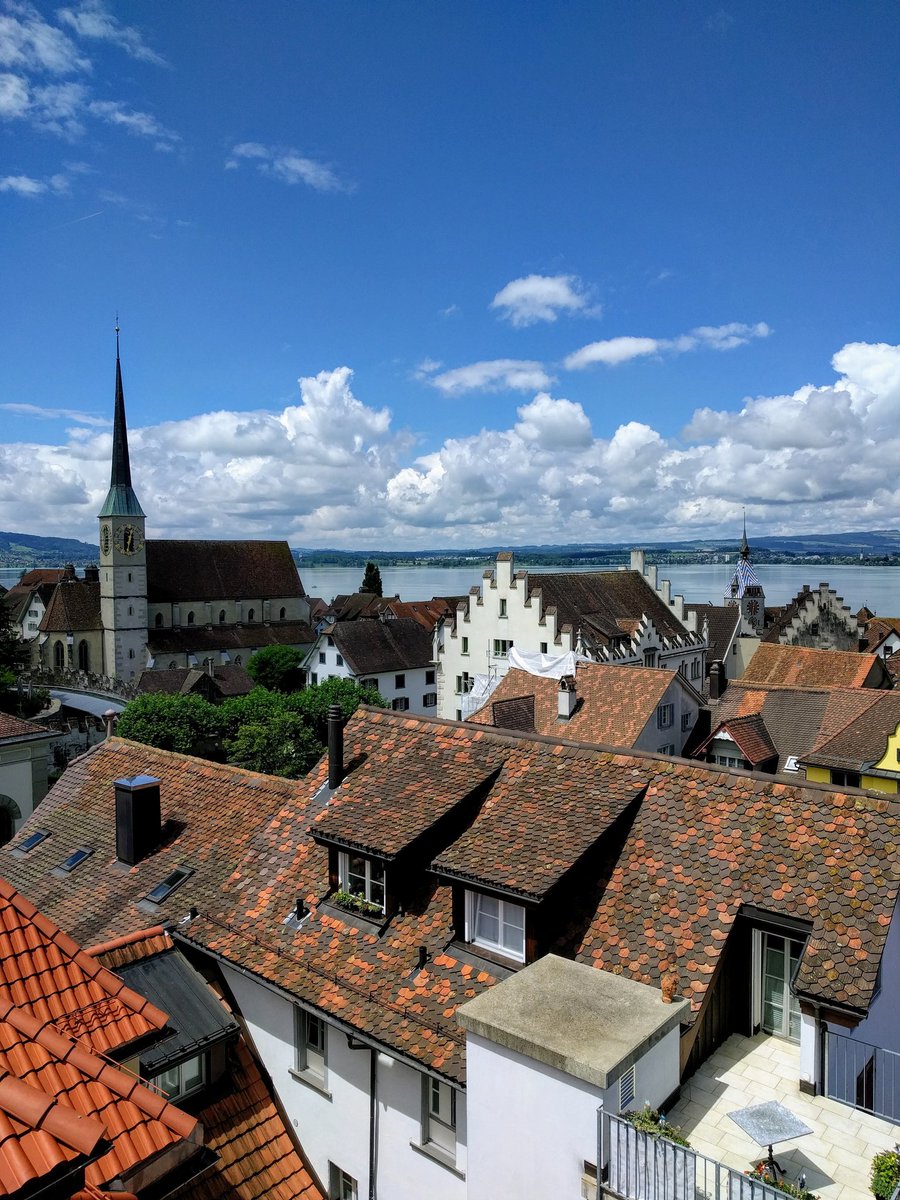 HikingSchweiz's tweet image. A walk around Zug, Switzerland 🇨🇭 with a bird's eye view over the Altstadt