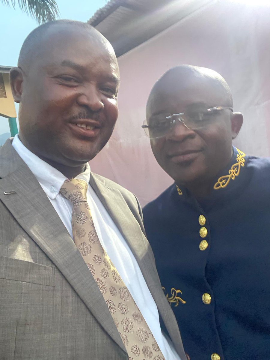 Au Burundi / Chère famille de Major NSHIMIRIMANA Ildephonse &amp; Ambassadeur Evelyne HABONIMANA, je suis très heureux pour vous et votre famille à l'occasion du mariage coutumier ( Dot ) de votre fille ce Samedi le 12 Juillet 2025 à Bujumbura. C’était un honneur de participer à cet