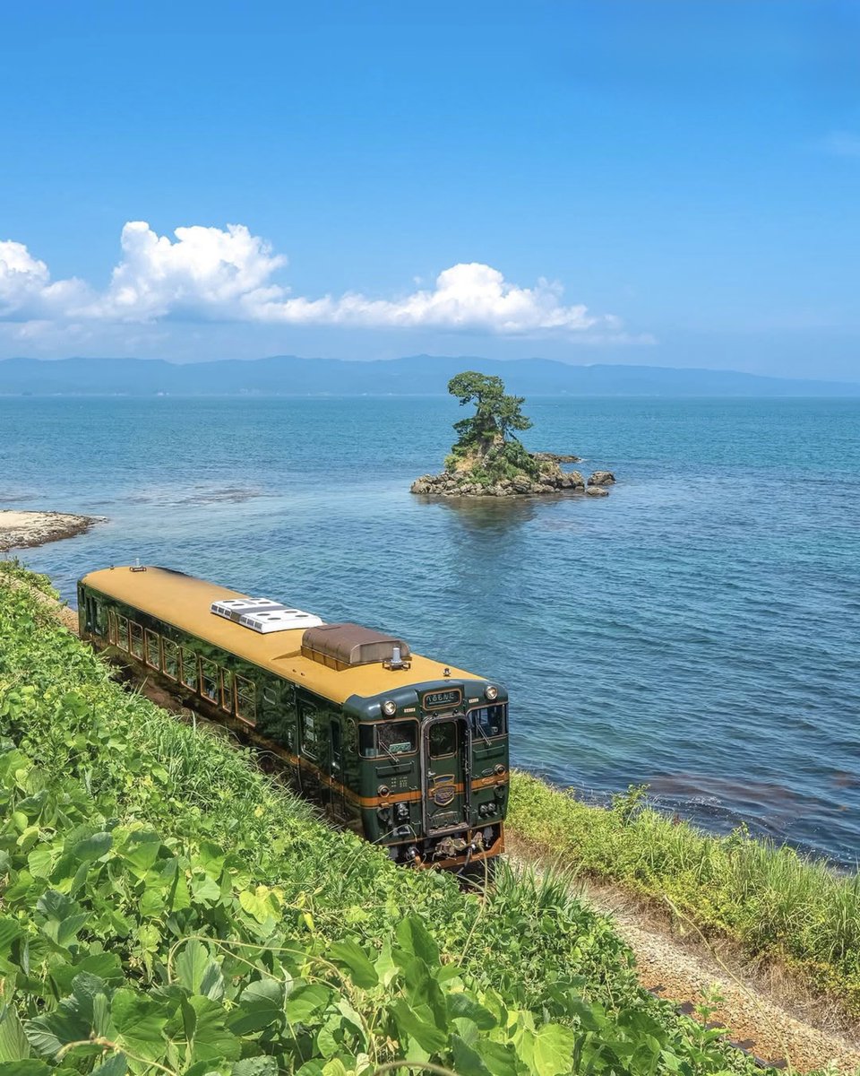 🚃✨＼週末限定＊特別な鉄道旅／ 【観光列車「べるもんた」🚃🌊】 富山