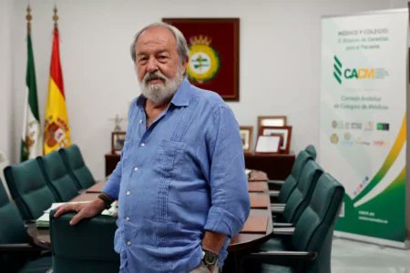 RICOMSevilla's tweet image. Alfonso Carmona, presidente del CACM: «No podemos disfrazar la falta de médicos dando sus competencias a otros colectivos» comsevilla.es/alfonso-carmon…