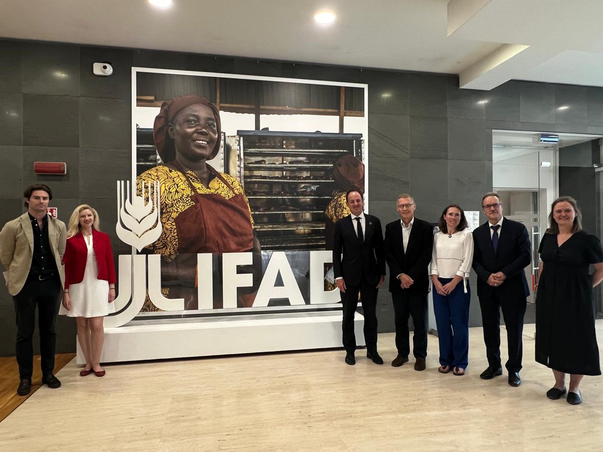 Enabel_Belgium's tweet image. 🇮🇹 At the end of last week’s visit to Rome for #URC2025, @JeanVanWetter met representatives of Rome-based @UN agencies - @FAO, @IFAD & @WFP - to boost partnerships on:
🌱Food systems
💡Climate resilience
📦Value chains
🤝Private sector
Exciting times ahead for impactful…