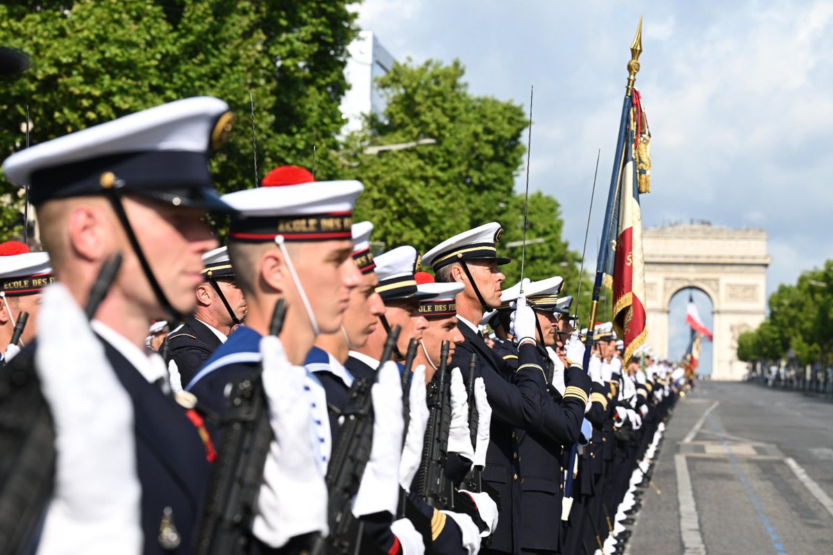 Armée française - Opérations militaires tweet media