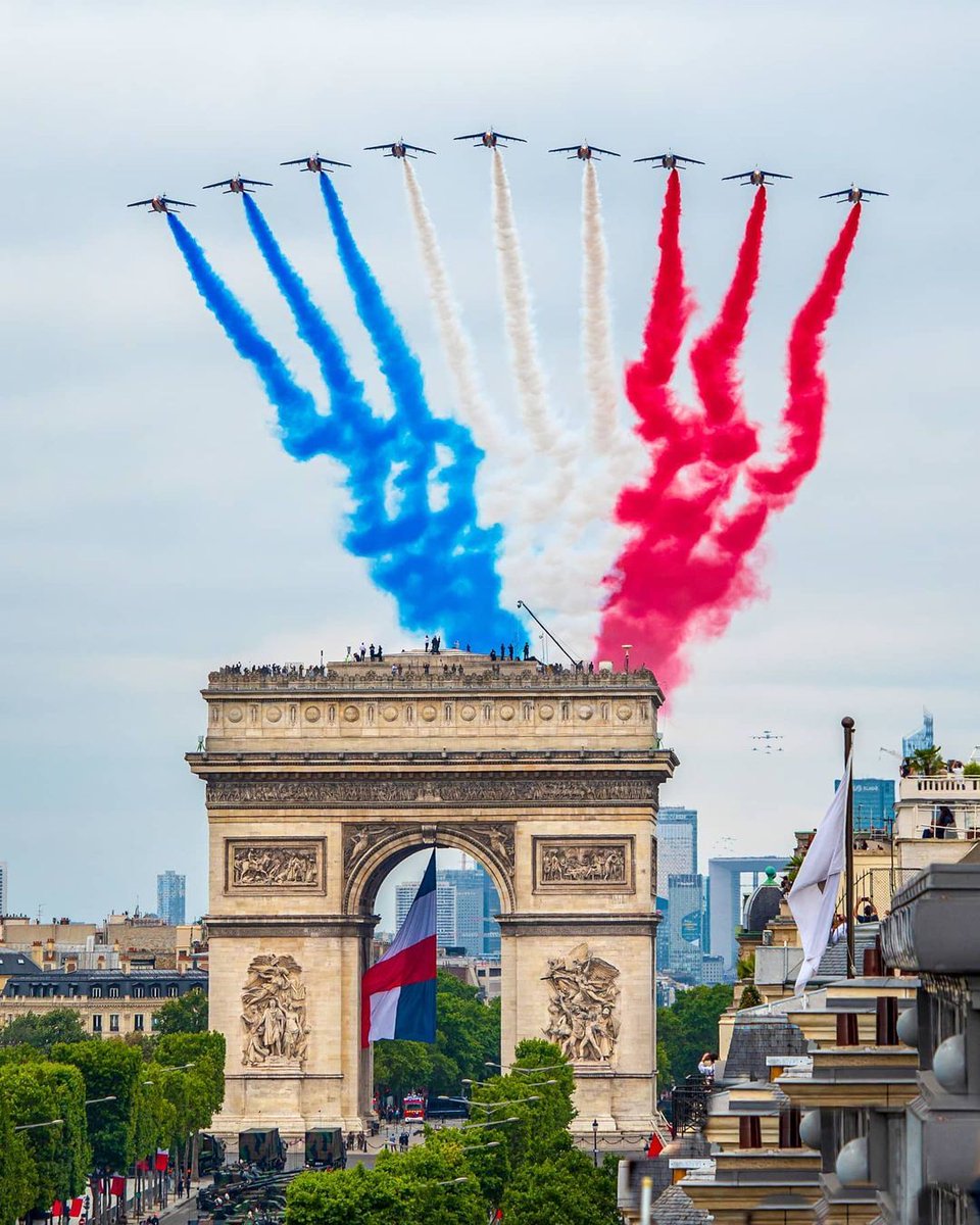 Joyeuse fête nationale ! Joyeux 14 juillet 🔥🎉🎆🇲🇫 #14July #14Juillet