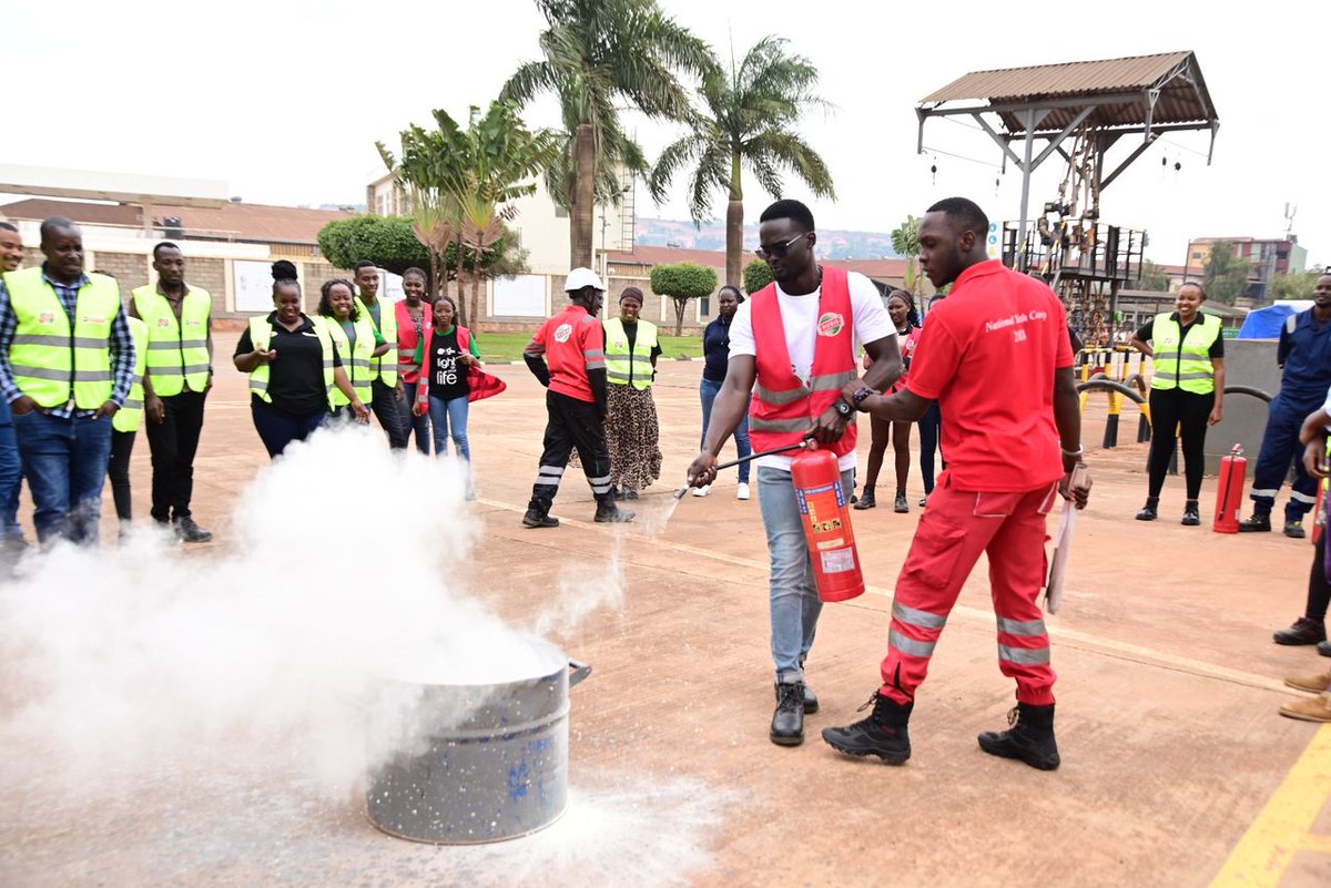 Ug_RedCrossCFA's tweet image. Highlights of our Fire Safety Training session @RUBiSEnergyUG1
We salute your commitment to saving lives and protecting your workplace.
Want your team trained too?
☎️Contact us; (+256) 0760588189 / 0745138802