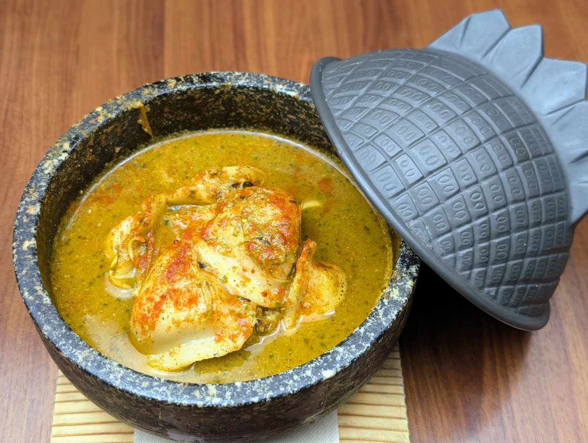 kaijusakaba's tweet image. ＃怪獣酒場
新登場グランドメニュー紹介

スカイドン
「空からやって来た石焼き激辛水餃子」

スカイドンのごとく火を噴く辛さがクセになる水餃子
お好みの辛さをお選びいただけます

ホームページでは他のメニューも掲載してます
kaiju-sakaba.com/shop_shinbashi/
