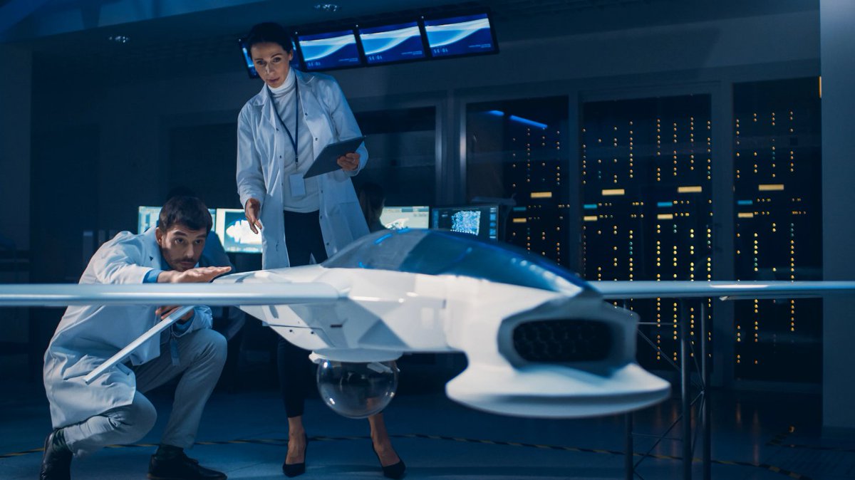 Haye5_B's tweet photo. AI could transform overlooked industries like low altitude aviation and defense. Palantir's tech partnerships put it in a strong position-just be sure to watch for overvaluation! https://t.co/tg5lAq6eRV https://t.co/m3t2gD4bLf