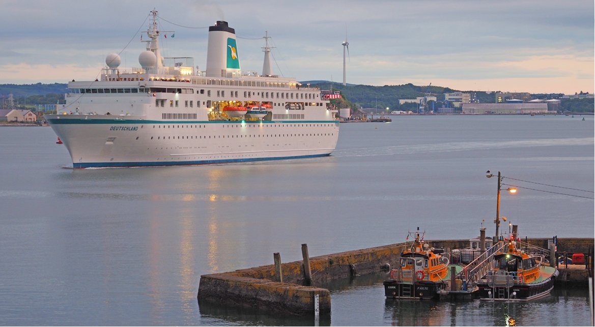 PortofCork's tweet image. ⚓ Cruise Week Ahead at the Port of Cork
A stylish mix of elegance and adventure is arriving to Cobh this week.
📍Cobh Cruise Terminal
🔹 Ilma – @ritzcarltonyc
🗓️ Tuesday, July 15th | 🕗 Arrives 08:00 | 🕒 Departs 15:00
🔹 AIDAsol – @aida_cruises
🗓️ Wednesday, July 16th |…