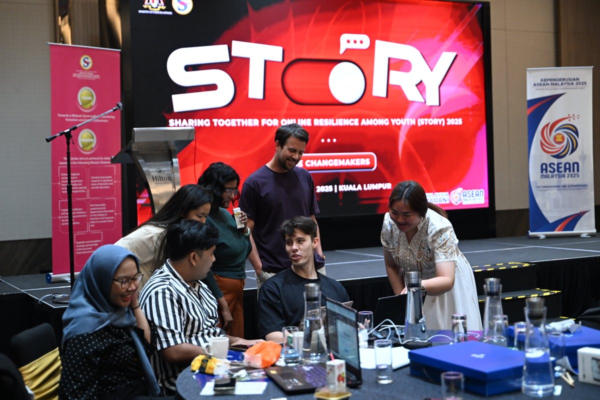 ESIWA_EU's tweet image. ๐๐ Some photos from two #CounterTerrorism activities in Malaysia by @searcct2003
- SEARCCT International Conference (SIC 2025): Emerging Trends in Terrorism & #ViolentExtremism
- SEARCCT ASEAN Youth Leaders Workshop: Sharing Together for Online Resilience Among Youth (STORY)