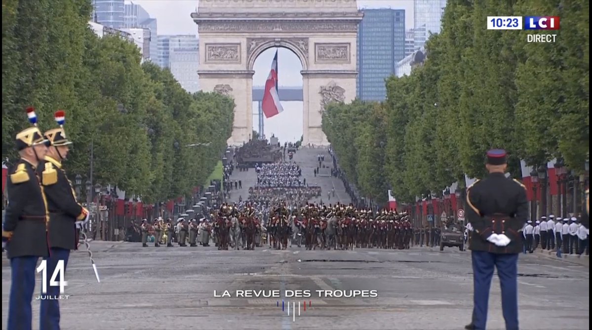 AgnesCPoirier's tweet image. Meanwhile, on the Champs Elysées, the parade is in full swing. #BastilleDay