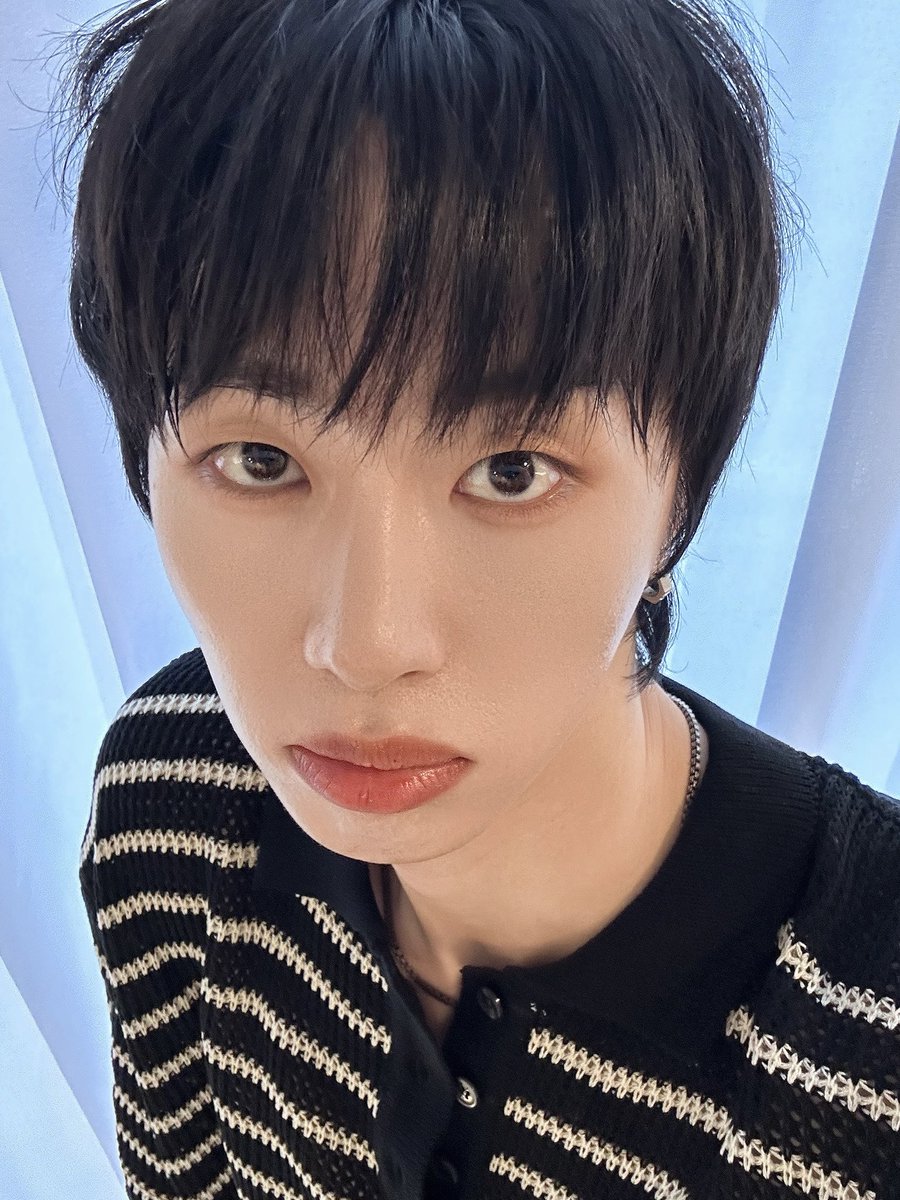 mont_official tweet media