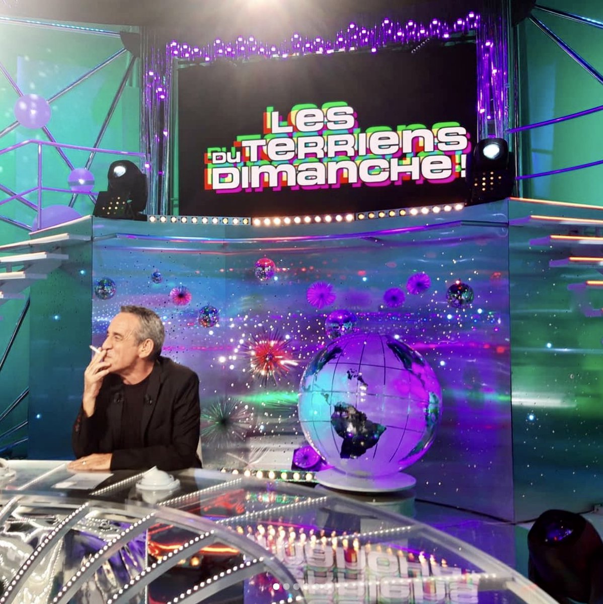 PierreLiscia's tweet image. Thierry Ardisson n'était pas juste un présentateur, il est l'un de ceux qui a réinventé la télé. Et surtout, c'était un homme profondément bienveillant, altruiste et qui a toujours gardé les pieds sur terre.
Merci Thierry 🙏🕊