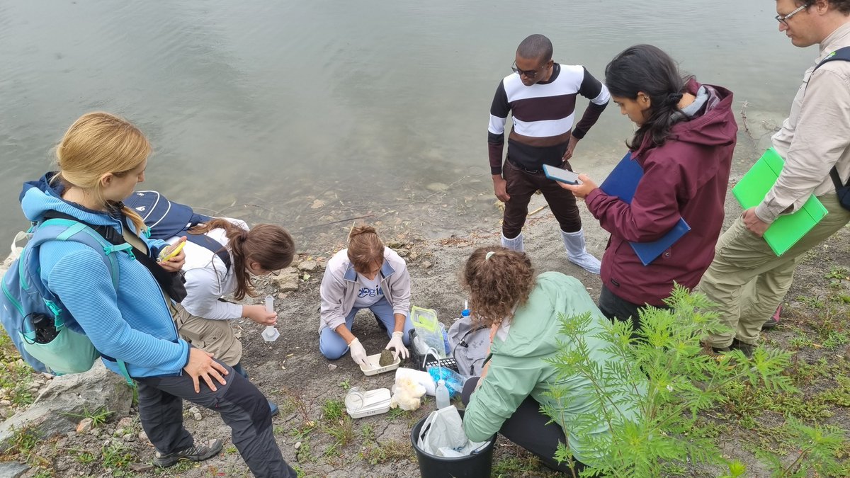 BOKU_IHG's tweet image. BIGER members joined the CEEPUS–EcoManAqua Summer School in Osijek & Kopački Rit🌊
Prof. Thomas Hein lectured on floodplain ecology, and Dr. Olena Bilous on algae ecology. Students Nadija Čehajić & Bhargavi Nerikar gained hands-on experience in biodiversity & conservation
