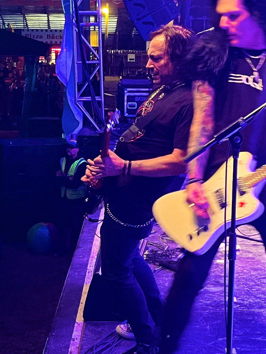 toquerocks's tweet image. Thanks to all the Fans @countrythunder Craven SK what a Fantastic show and crowd.
We “Experienced Regina” !!!