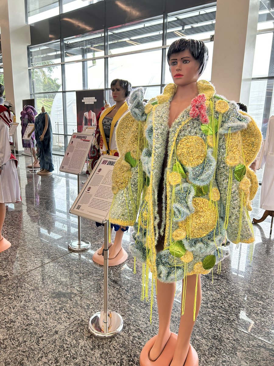 ViiVHC's tweet image. What do you get when you pair 22 scientists with 22 fashion designers? The answer… the coolest lab coats you’ve ever seen 🧪🥼
The #HIVUnwrapped exhibition has launched at #IAS2025 - a powerful partnership between science and community 🤝
#WeWontStop