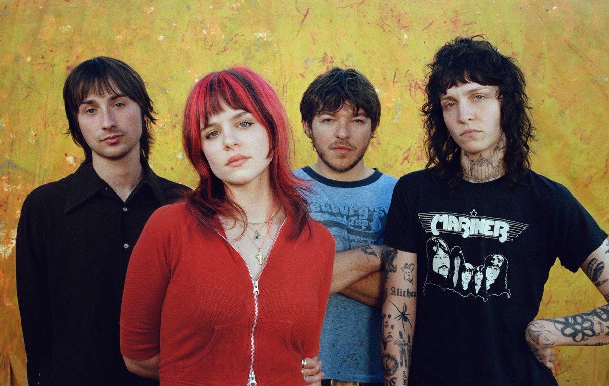 Stateside indie breakouts <a href="/Rockettheband1/">rocket</a> lay out plans for their debut album - and share raucous new single 'Wide Awake'...

clashmusic.com/news/rocket-co…